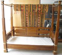Plain Canopy Day Bed