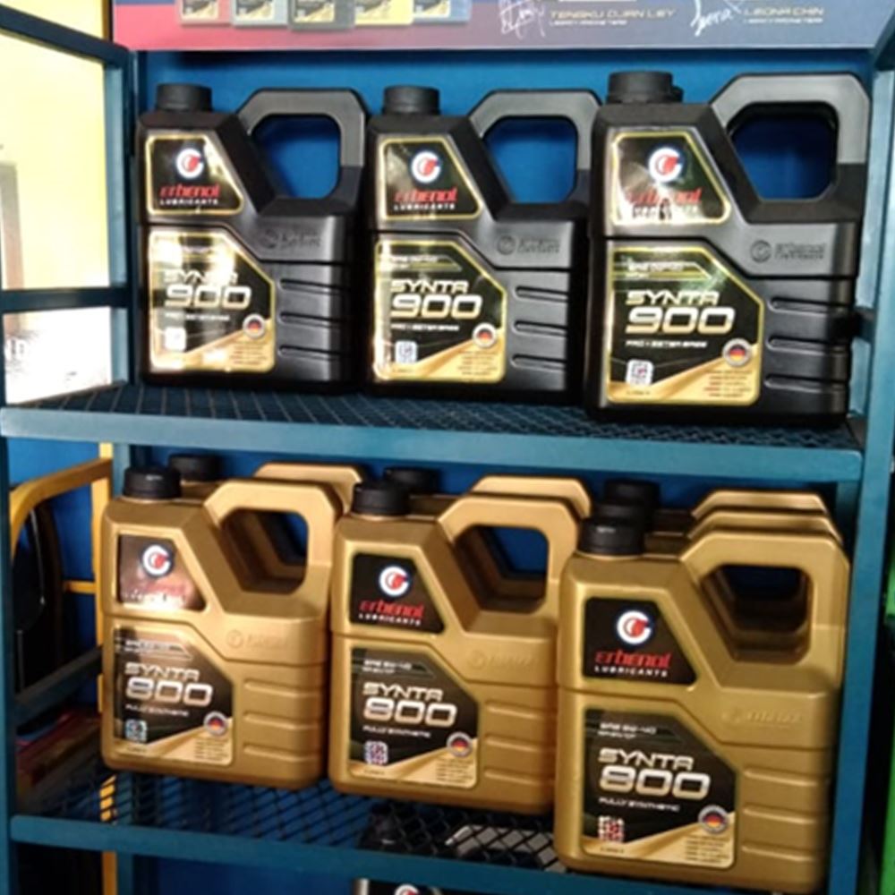 Engine Oil Replacement Service
