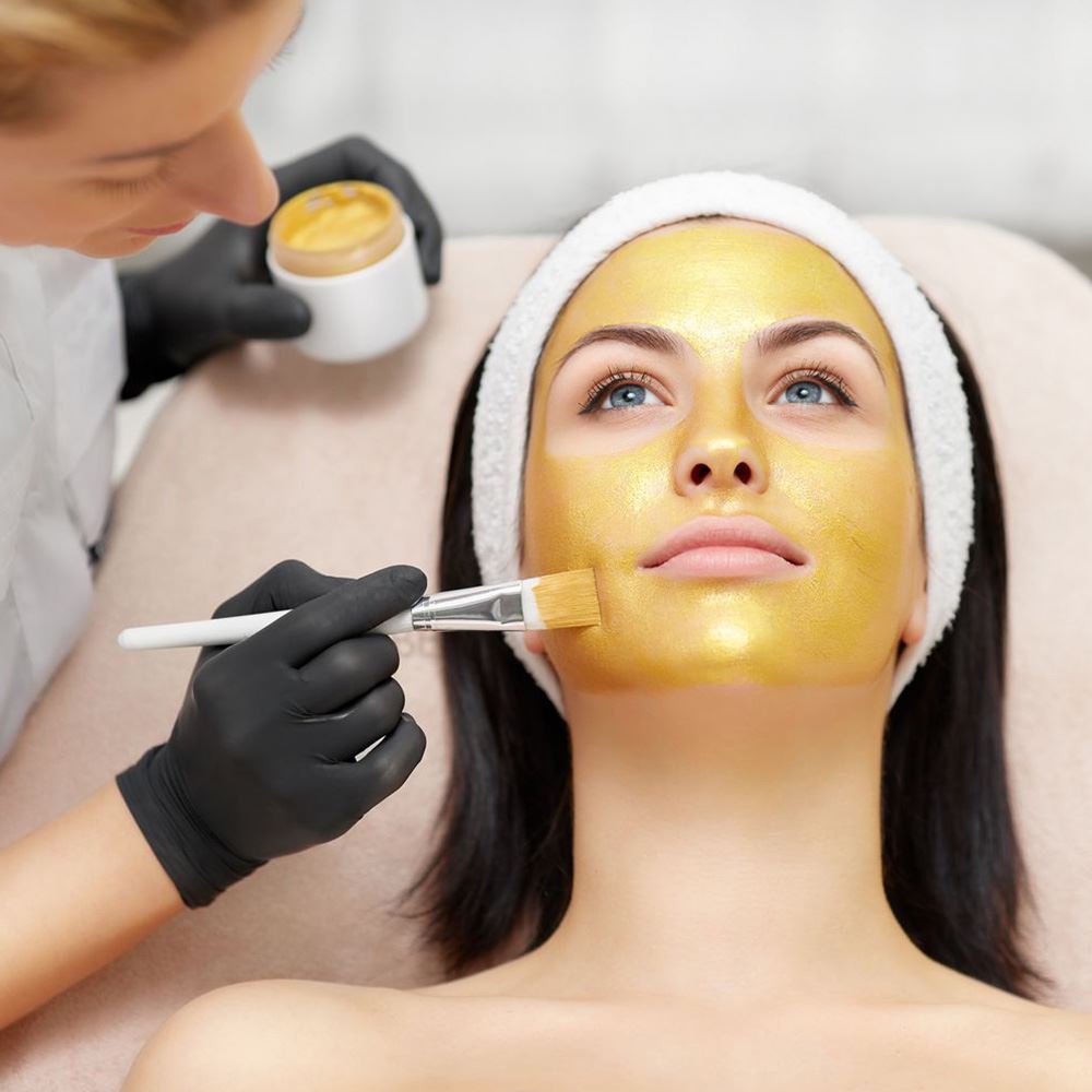 Gold Sensation Facial Treatment
