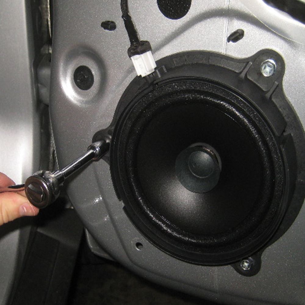 Expert Car Speaker Installation