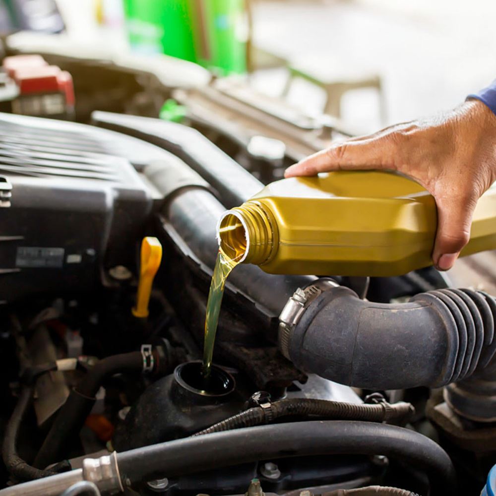 Car Maintenance Service with Fully Synthetic Oil