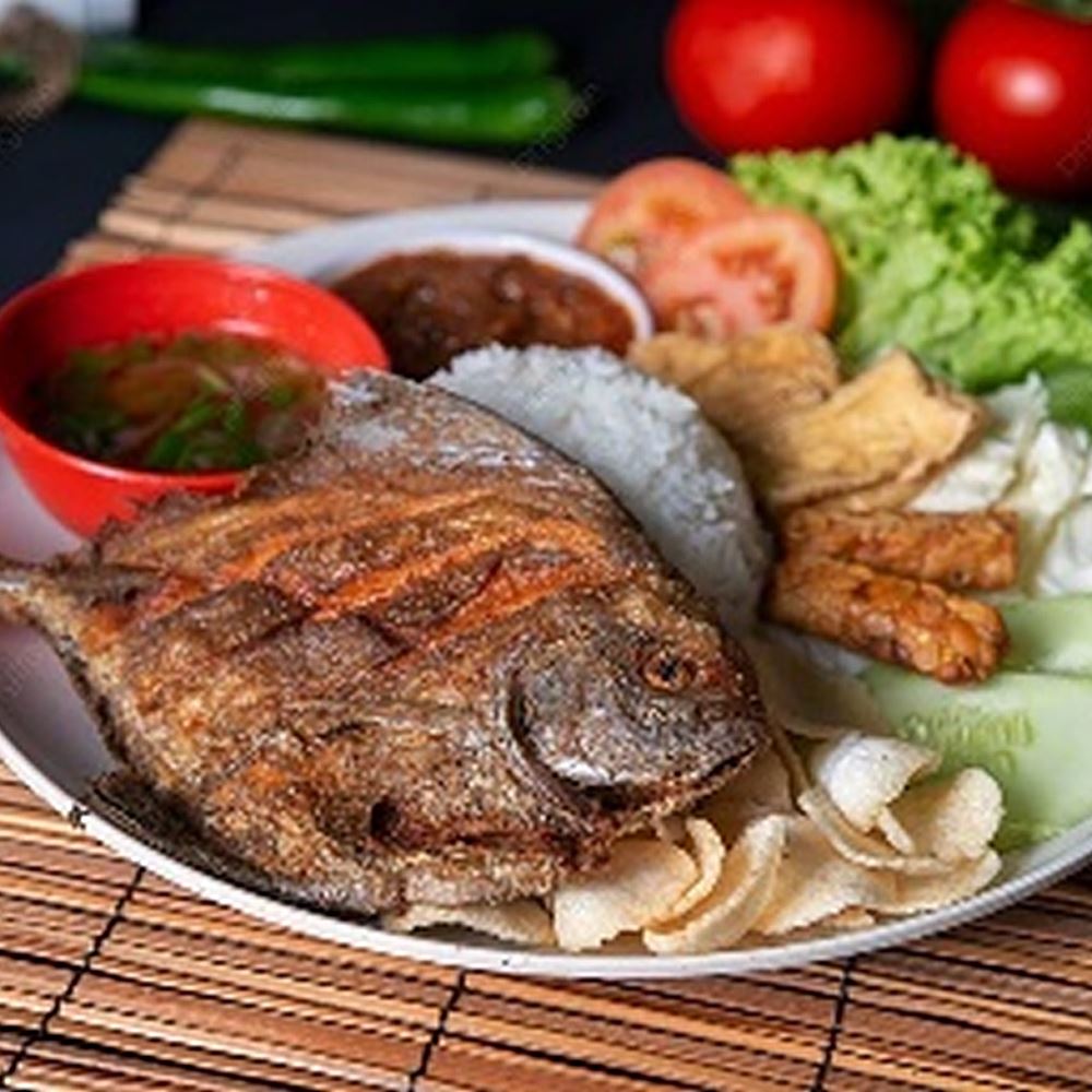 Set Nasi Putih Bawal Goreng