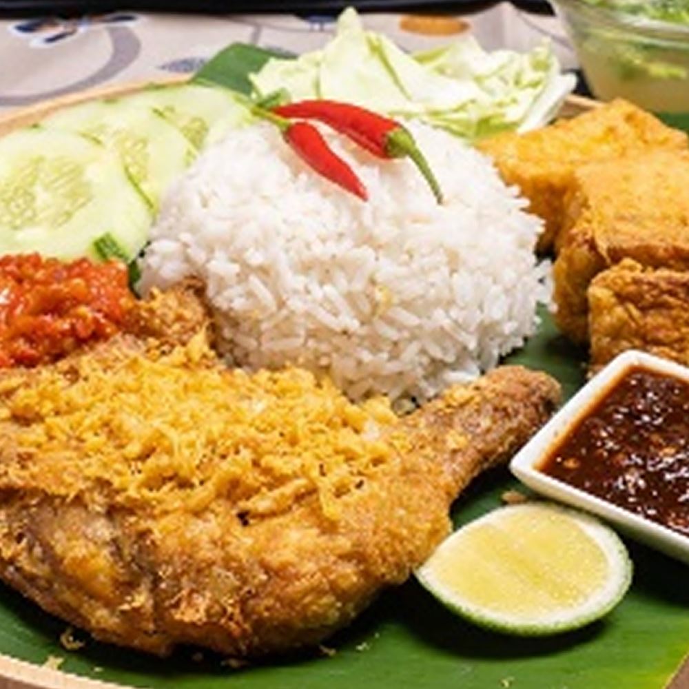 Nasi Ayam Penyet