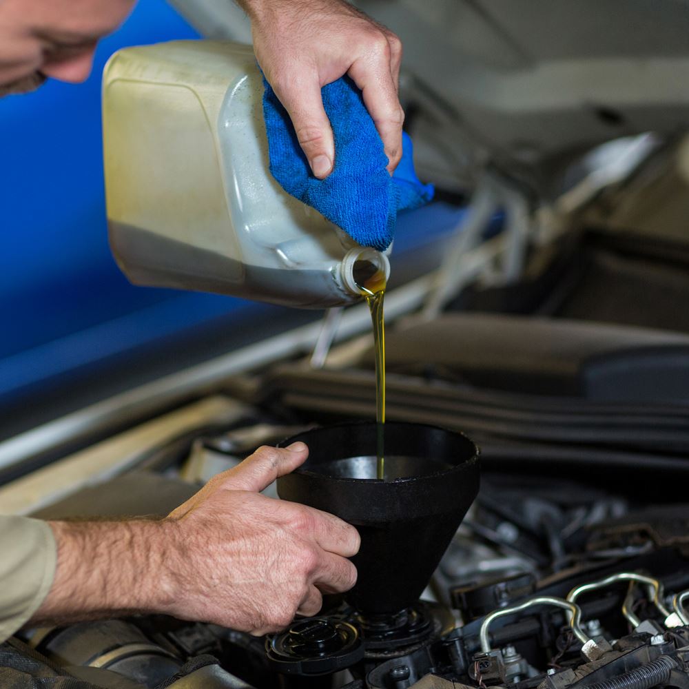 Engine Oil Replacement Service